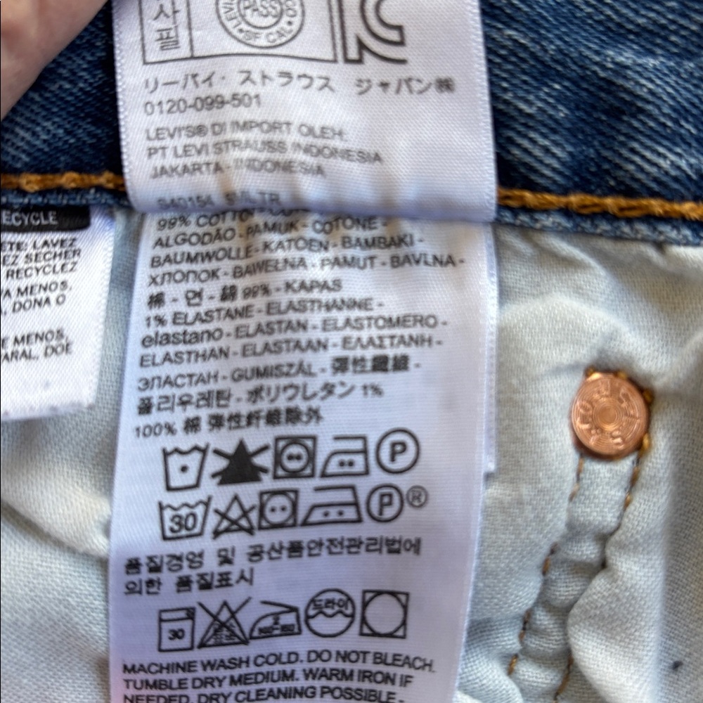 Levi’s 501 Button Fly Straight Leg Mens Destroyed Jeans Size W36 L32 - Picture 8 of 8